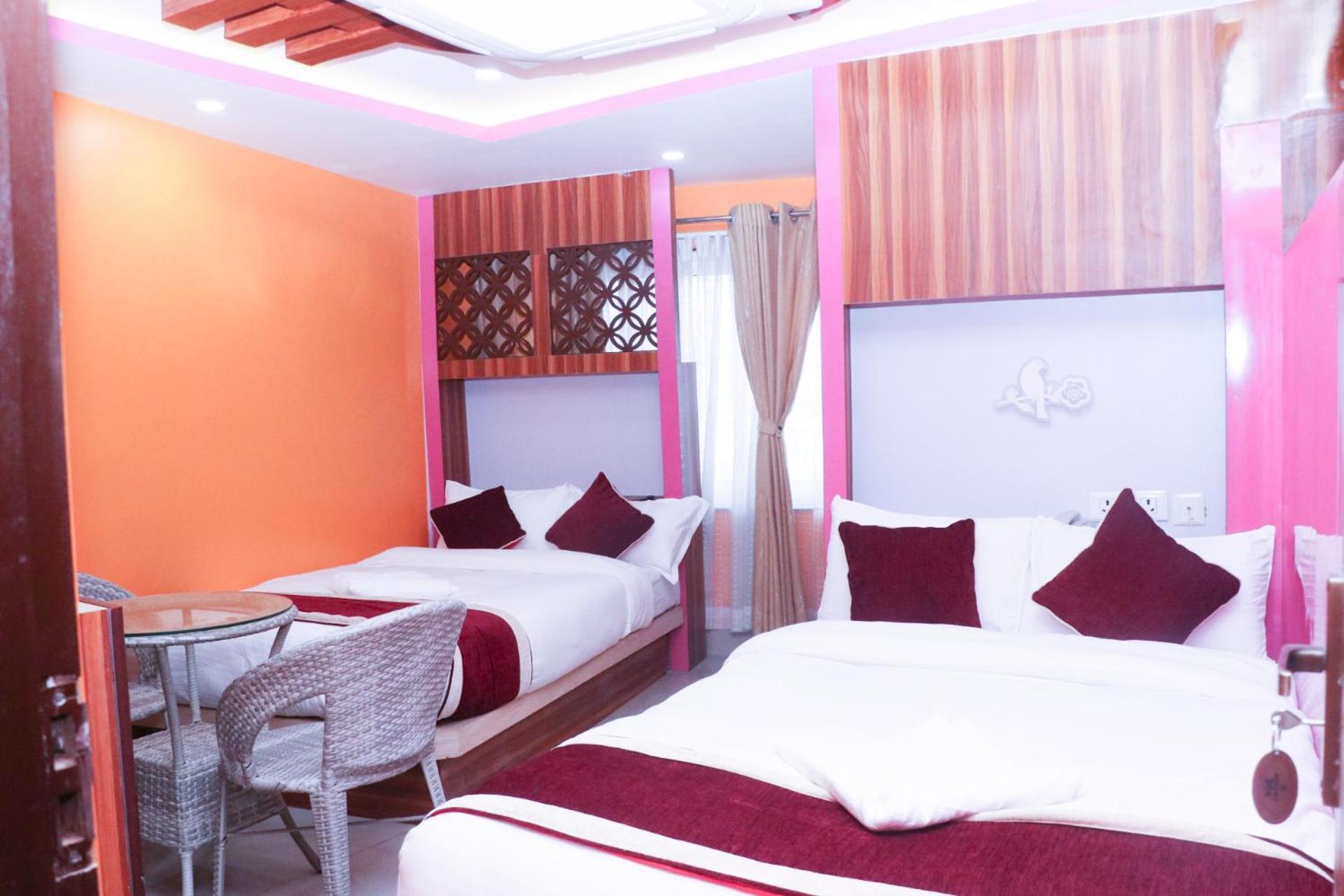 Om Tandoori Hotel Kathmandu Ngoại thất bức ảnh